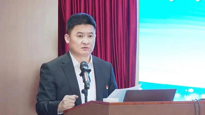 7fc1b207-a13f-4800-ad7d-fc03cab6256b