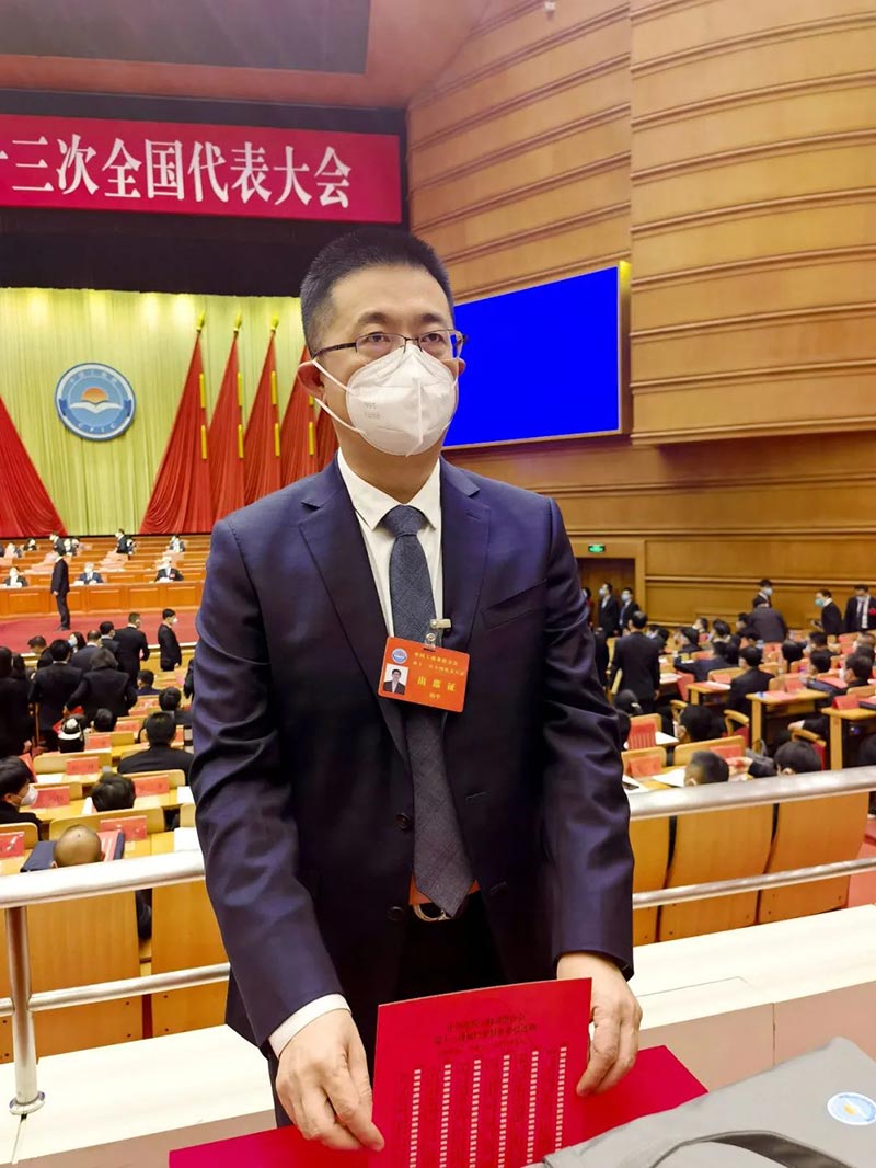 8c610f98-fa40-4886-99f1-174c775ac26e